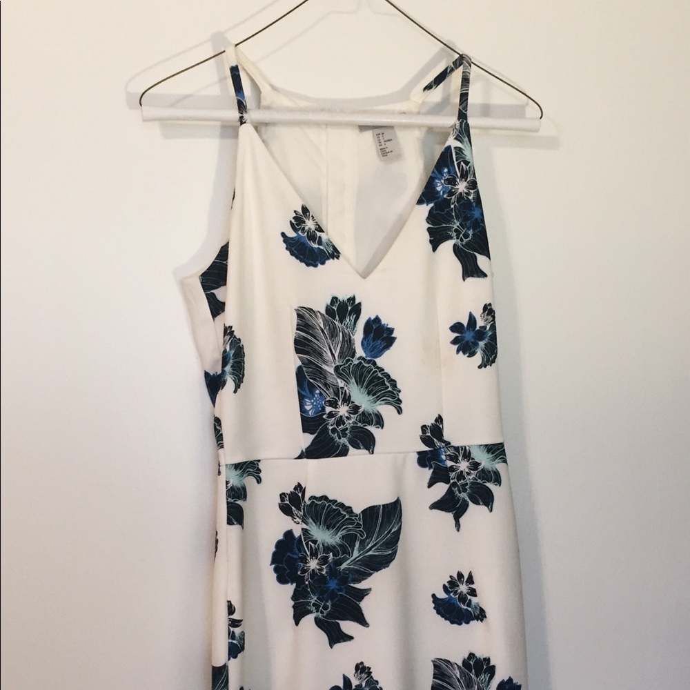 Blue floral slim dress!